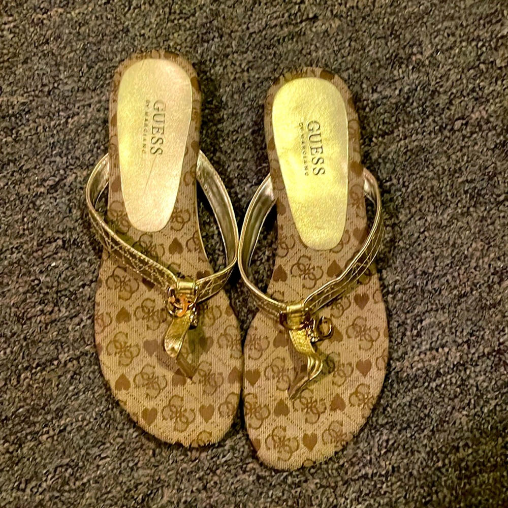 Sz 8.5 Guess by Marciano sandals in good condition